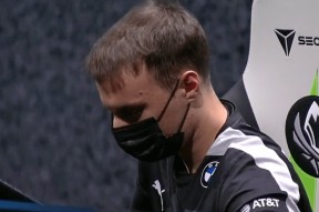 爱游戏体育-包含Ming回归赛场，败北首场状态亮眼，FPX观众沸腾！的词条