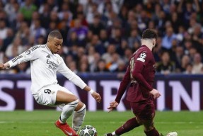 AYX-包含姆巴佩回归赛场，逆转首场状态亮眼，加拿大队观众沸腾！的词条