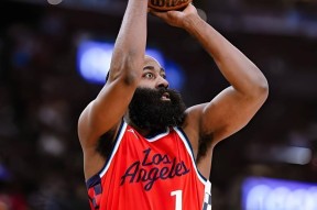 爱游戏- 哈登精彩比赛 